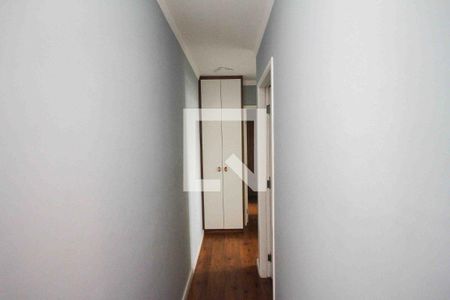 Corredor de apartamento para alugar com 2 quartos, 56m² em Vila Ema, São Paulo