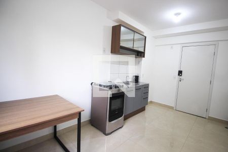 Sala/Cozinha de apartamento para alugar com 1 quarto, 25m² em Vila Andrade, São Paulo