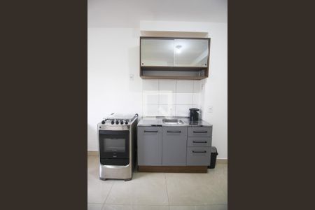 Sala/Cozinha de apartamento para alugar com 1 quarto, 25m² em Vila Andrade, São Paulo