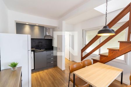 Cozinha de apartamento para alugar com 1 quarto, 52m² em Cidade Baixa, Porto Alegre