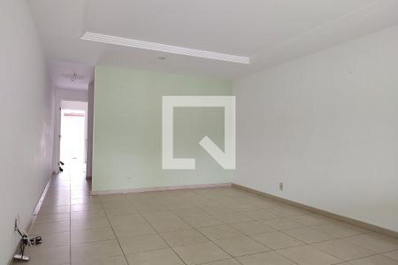 Sala de casa de condomínio à venda com 2 quartos, 95m² em Taquara, Rio de Janeiro