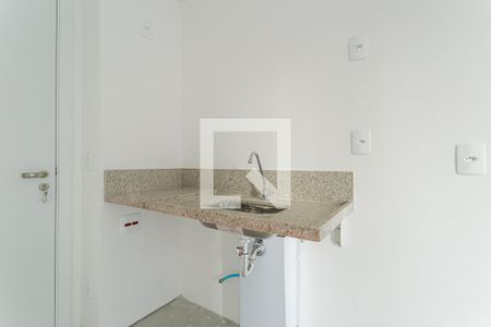 Sala/Cozinha de apartamento à venda com 1 quarto, 25m² em Vila Nova Conceição, São Paulo