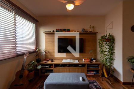 Sala de TV de apartamento à venda com 2 quartos, 80m² em Vila Nova Conceição, São Paulo