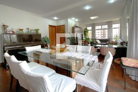 Sala de apartamento à venda com 4 quartos, 180m² em Funcionários, Belo Horizonte