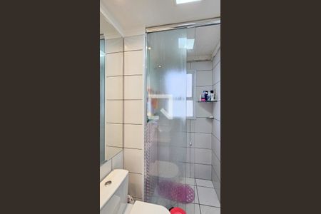 Banheiro da suíte de apartamento à venda com 2 quartos, 57m² em Umuarama, Osasco