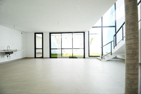 Casa à venda com 2 quartos, 310m² em Jardim Prudência, São Paulo