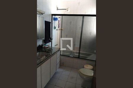 Casa à venda com 3 quartos, 268m² em Vila Valparaíso, Santo André