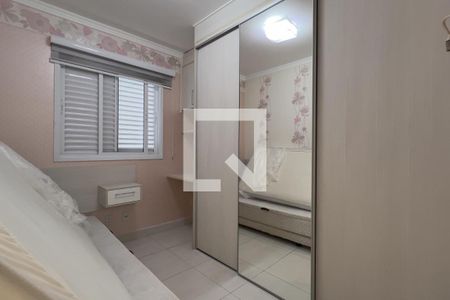 Quarto de apartamento para alugar com 2 quartos, 58m² em Jardim Flor da Montanha, Guarulhos