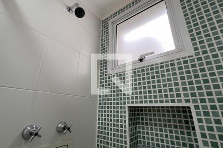 Banheiro de apartamento para alugar com 2 quartos, 58m² em Jardim Flor da Montanha, Guarulhos