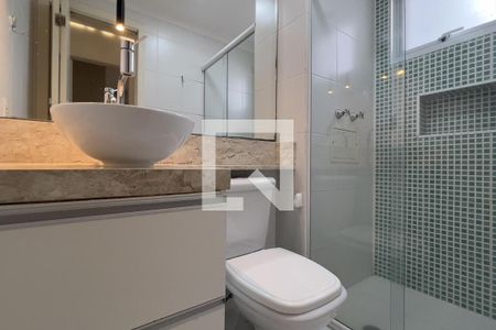 Banheiro de apartamento para alugar com 2 quartos, 58m² em Jardim Flor da Montanha, Guarulhos