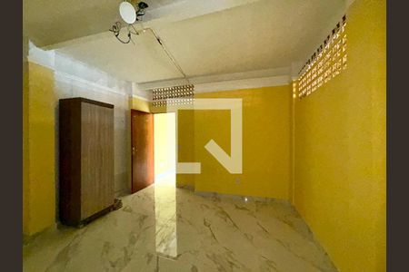 Quarto 1 de casa para alugar com 2 quartos, 70m² em Vila Cavaton, São Paulo