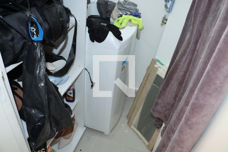 Sala de casa de condomínio para alugar com 2 quartos, 148m² em Chácara Ondas Verdes, Cotia