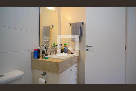 Banheiro  suíte 1 de apartamento para alugar com 4 quartos, 190m² em Ingleses do Rio Vermelho, Florianópolis