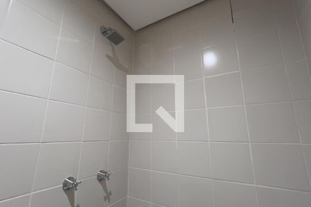 Banheiro de serviço de apartamento à venda com 4 quartos, 194m² em Parque Renato Maia, Guarulhos