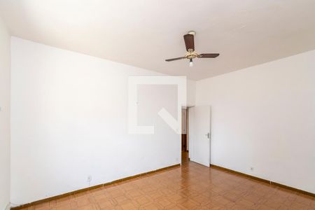 Quarto  de casa para alugar com 7 quartos, 444m² em Penha Circular, Rio de Janeiro