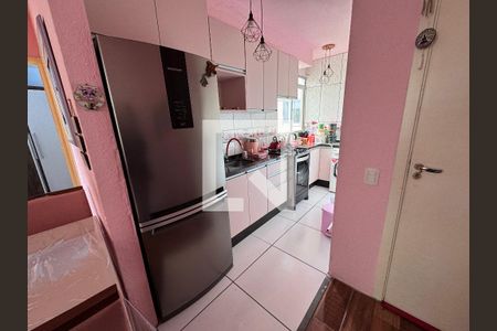 Cozinha de apartamento para alugar com 2 quartos, 96m² em Santos Dumont, São Leopoldo