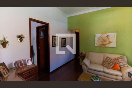 Sala de casa para alugar com 4 quartos, 70m² em Santa Rosa, Niterói