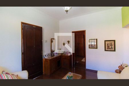 Sala de casa para alugar com 4 quartos, 70m² em Santa Rosa, Niterói