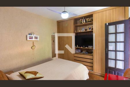 Quarto 1 de casa para alugar com 4 quartos, 70m² em Santa Rosa, Niterói