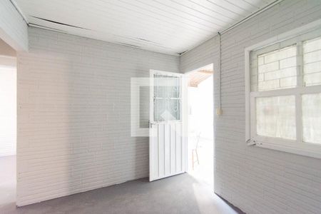 Casa à venda com 3 quartos, 100m² em Guajuviras, Canoas