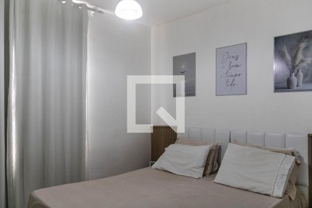 Quarto 1 de apartamento para alugar com 2 quartos, 54m² em Carlos Prates, Belo Horizonte