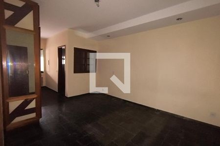 Casa para alugar com 2 quartos, 75m² em Taquara, Rio de Janeiro