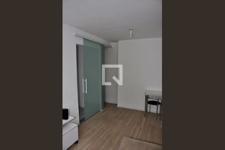 Detalhe - Sala e Sala de Jantar de apartamento à venda com 2 quartos, 44m² em Jardim Iris, São Paulo
