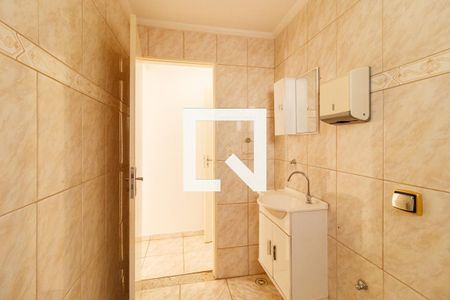 Banheiro Social de casa para alugar com 1 quarto, 100m² em Parque Edu Chaves, São Paulo