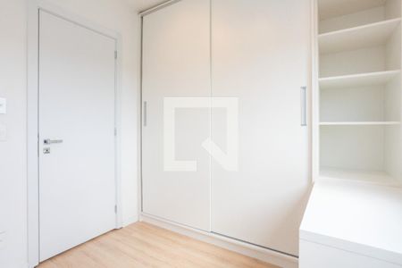 Quarto 1 de apartamento para alugar com 2 quartos, 54m² em São Sebastião, Porto Alegre