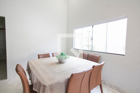 Sala de casa para alugar com 3 quartos, 220m² em Santa Rosa, Uberlândia