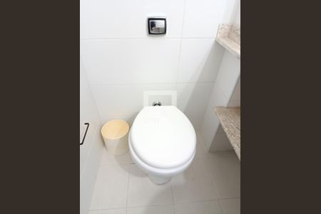 Lavabo de apartamento para alugar com 3 quartos, 100m² em Cerqueira César, São Paulo
