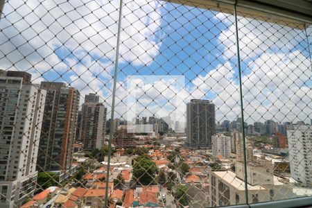 Apartamento para alugar com 2 quartos, 72m² em Jardim das Acacias, São Paulo