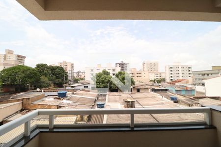 Sala de apartamento para alugar com 2 quartos, 99m² em Santa Mônica, Uberlândia