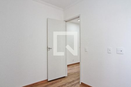 Quarto 2 de apartamento para alugar com 2 quartos, 42m² em Vila Albertina, São Paulo