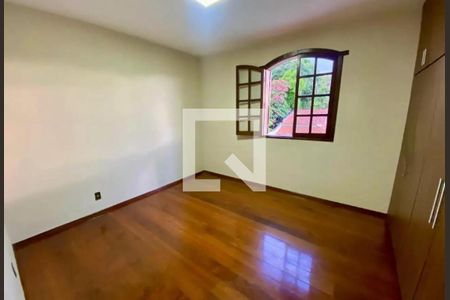 Quarto de casa à venda com 4 quartos, 453m² em Pampulha, Belo Horizonte