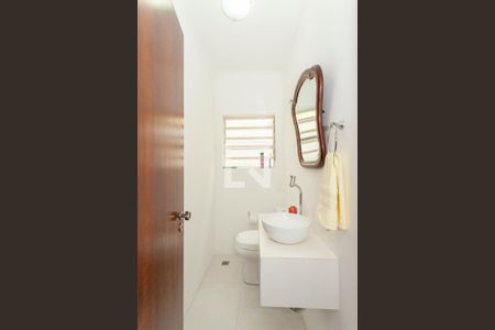 Lavabo de casa à venda com 4 quartos, 165m² em Vila Anhanguera, São Paulo