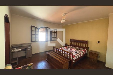 Suite de casa para alugar com 4 quartos, 249m² em Jardim Monte Libano, Santo André