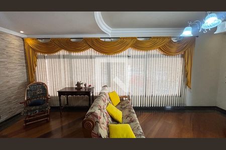 Sala  de casa para alugar com 4 quartos, 249m² em Jardim Monte Libano, Santo André