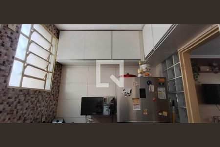 Cozinha de apartamento para alugar com 2 quartos, 45m² em Serrano, Belo Horizonte