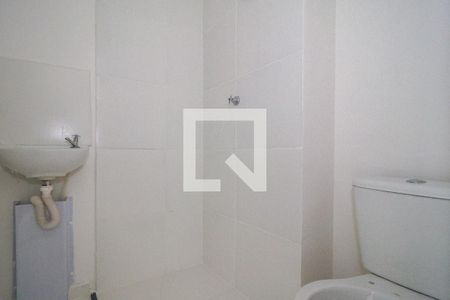 Banheiro de apartamento para alugar com 1 quarto, 18m² em Vila Plana, São Paulo