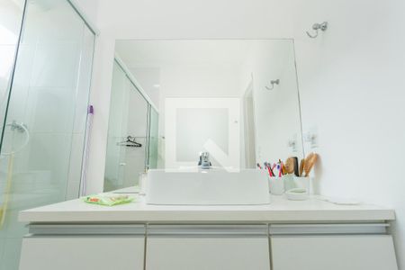 Banheiro da Suíte de casa à venda com 4 quartos, 165m² em Vila Anhanguera, São Paulo