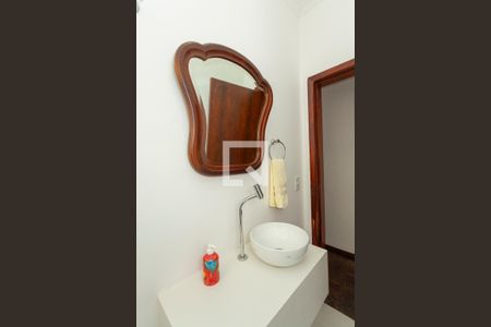 Lavabo de casa à venda com 4 quartos, 165m² em Vila Anhanguera, São Paulo