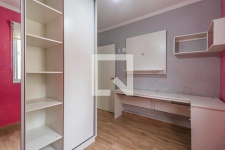 Quarto 2 de apartamento para alugar com 3 quartos, 68m² em Jardim Tupanci, Barueri