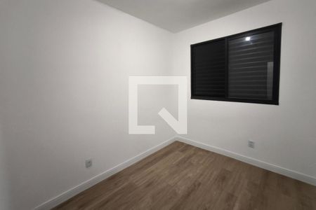 Quarto 1 de apartamento para alugar com 2 quartos, 43m² em Jardim Ipaussurama, Campinas