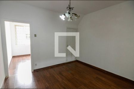 Sala de casa para alugar com 2 quartos, 75m² em Imperial de São Cristóvão, Rio de Janeiro
