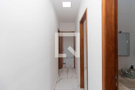 Corredor dos Quartos de apartamento à venda com 3 quartos, 65m² em Vila Nivi, São Paulo