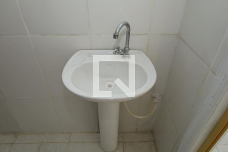 Banheiro de casa para alugar com 1 quarto, 24m² em Vila Norma, São Paulo