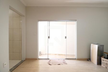 Sala 2 de casa para alugar com 5 quartos, 350m² em Dona Zulmira, Uberlândia