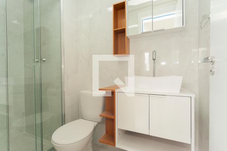 Banheiro da Suíte de apartamento para alugar com 2 quartos, 48m² em Jardim Santo Antoninho, São Paulo