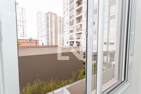 Vista da Suíte de apartamento para alugar com 2 quartos, 46m² em Jardim Santo Antoninho, São Paulo